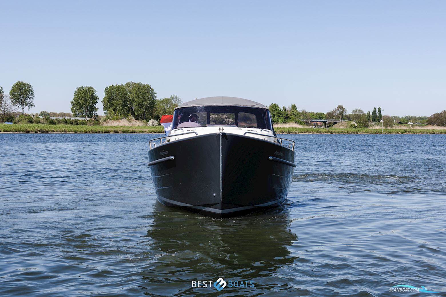 Antaris Seventy7 Cabin
