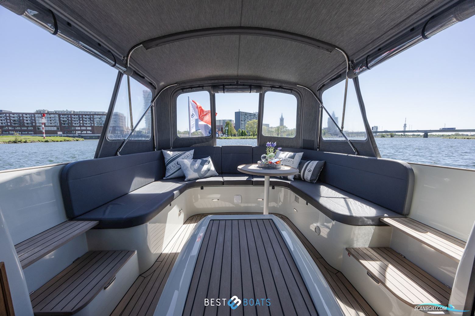 Antaris Seventy7 Cabin