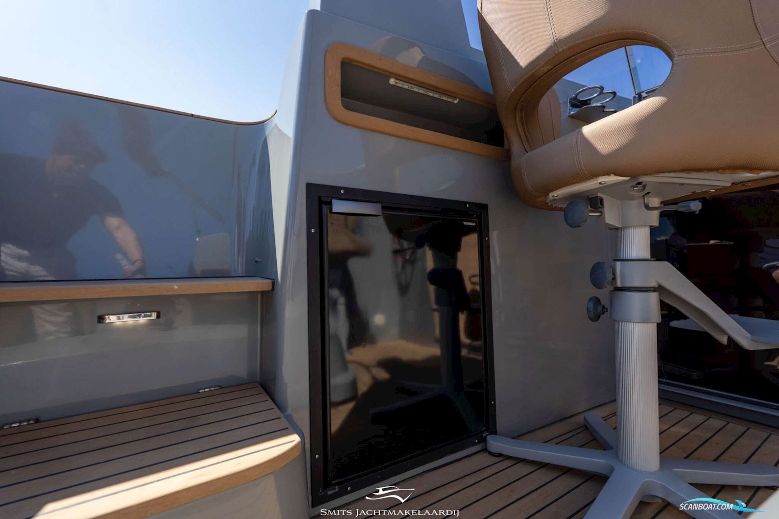 Antaris Seventy7 Cabin