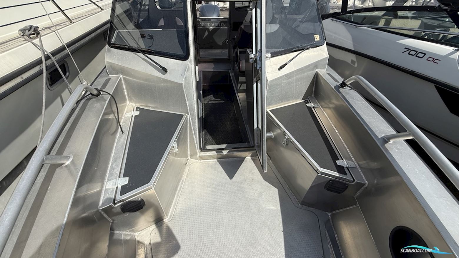 ANYTEC 747 CAB