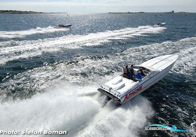 Apache 41 Motorboat 1990, with 2 x 582" V8 Block Dart Big M 4.600 1060hk/st engine, Sweden