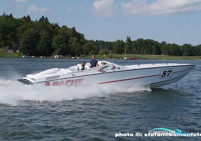 Apache 41 Motorboat 1990, with 2 x 582" V8 Block Dart Big M 4.600 1060hk/st engine, Sweden