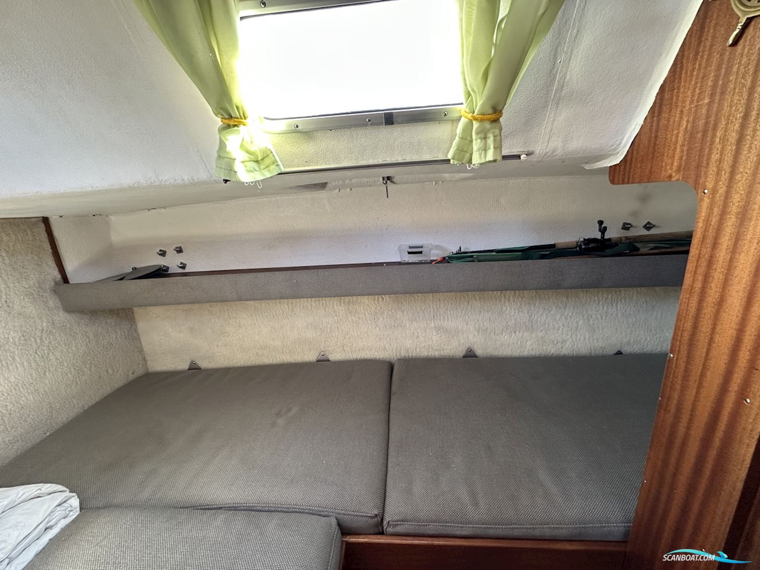 Apollo  32 TT de Luxe AK