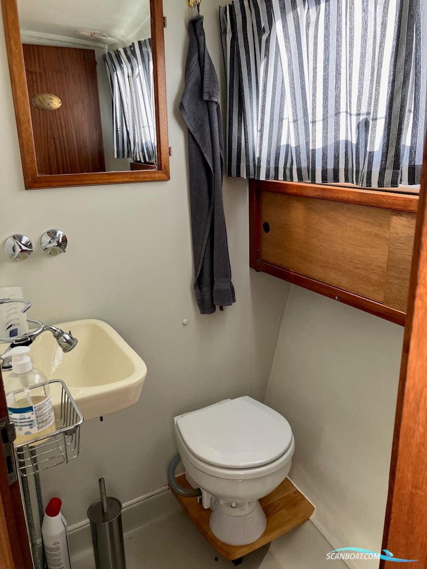 Apollo 32 TT De Luxe