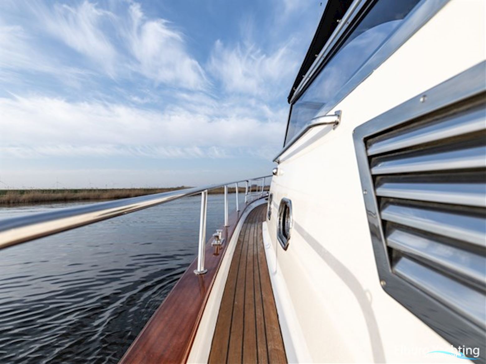 Apreamare 10 Semi Cabinato