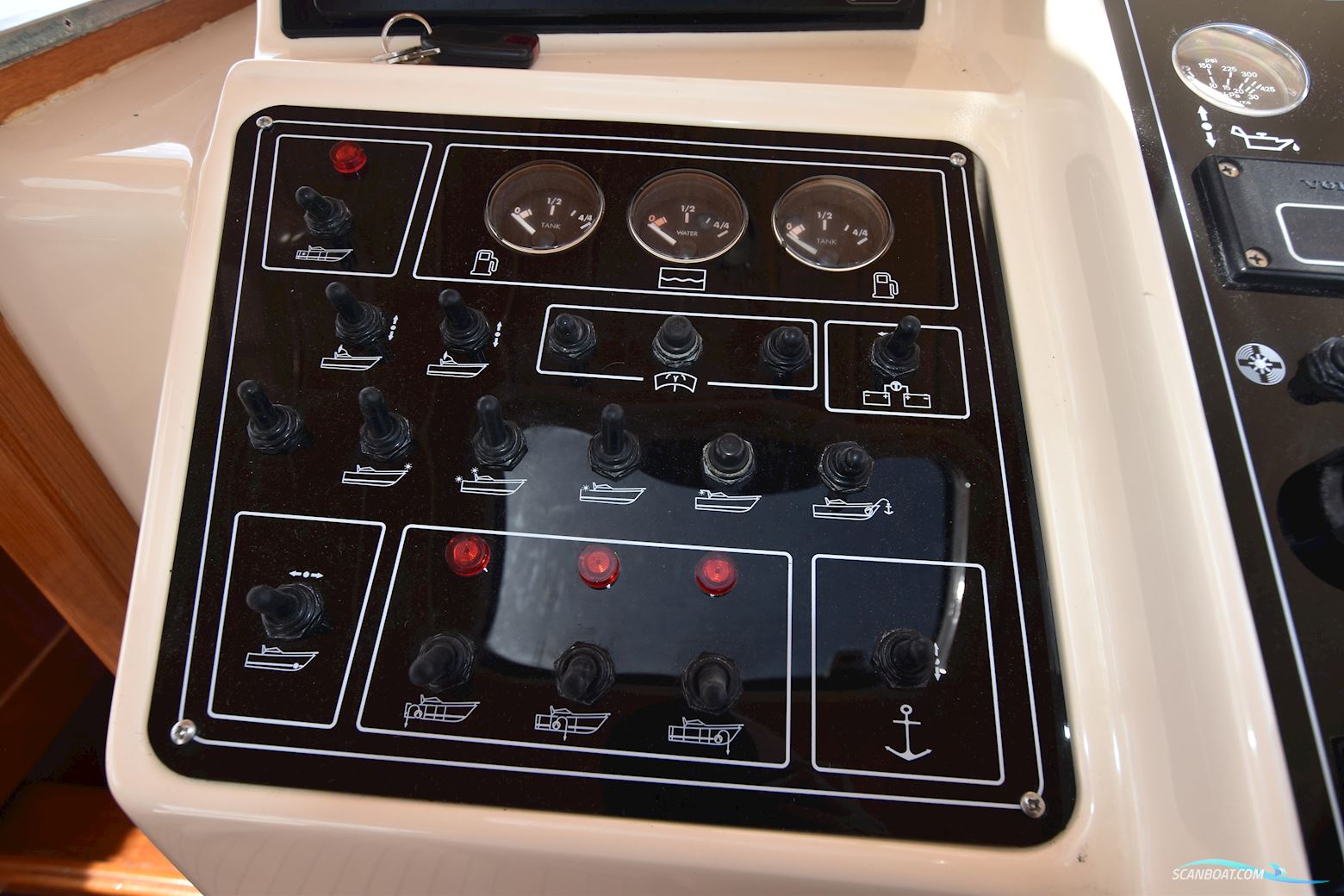 Apreamare 12 CABINATO