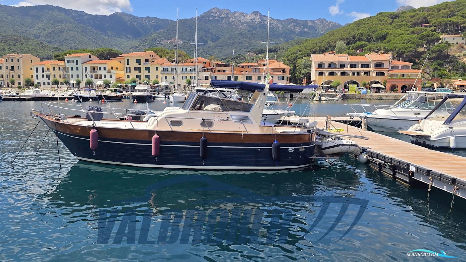 Apreamare Aprea 10 Semi Cabin Motorboat 2001, with Yanmar 6LP-Ste engine, Italy