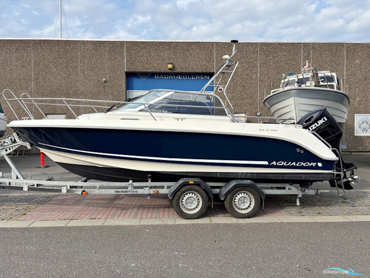 Aquador 21 WA Walkaround m. kabine Motorboat 2005, with Suzuki engine, Denmark