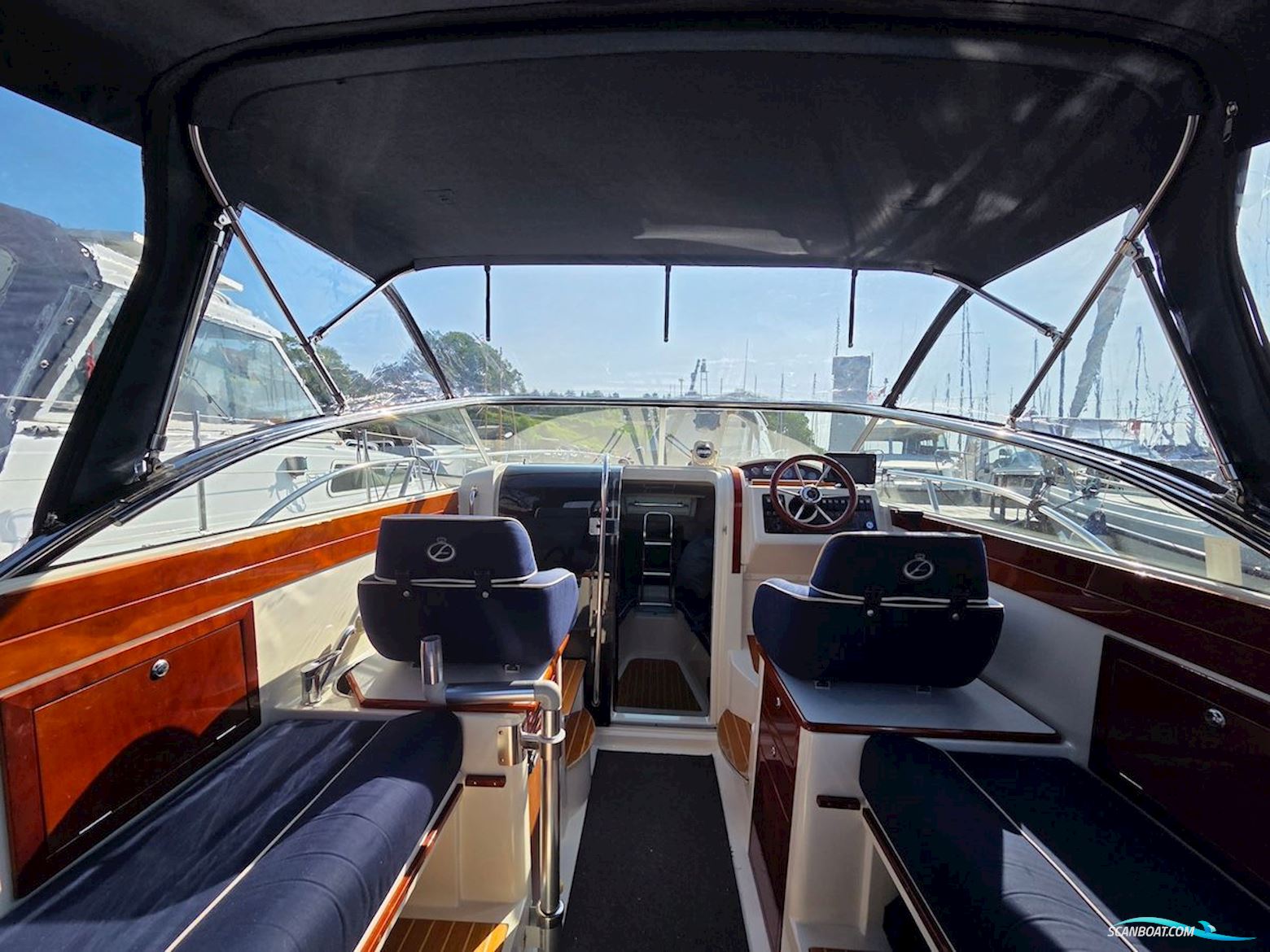 Aquador 23 DC