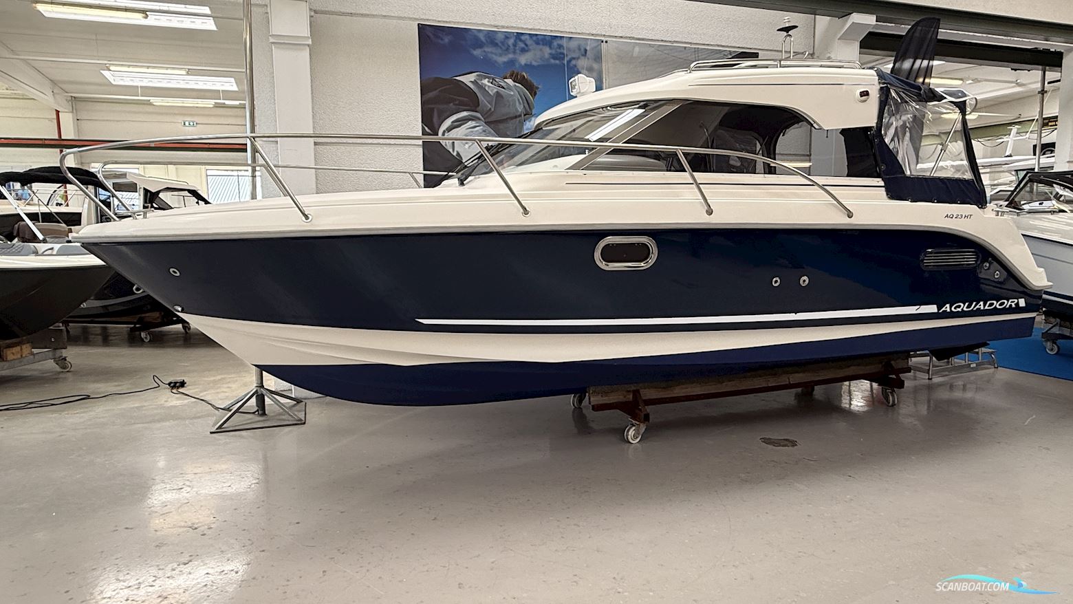 Aquador 23 HT Motorboat 2005, with Mercruiser 5.0 l Mpi engine, Denmark