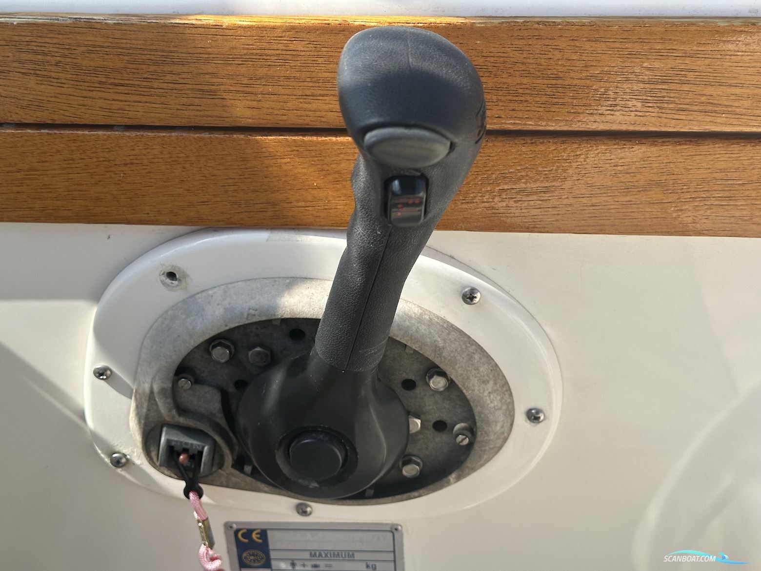 Aquador 23 Walkaround