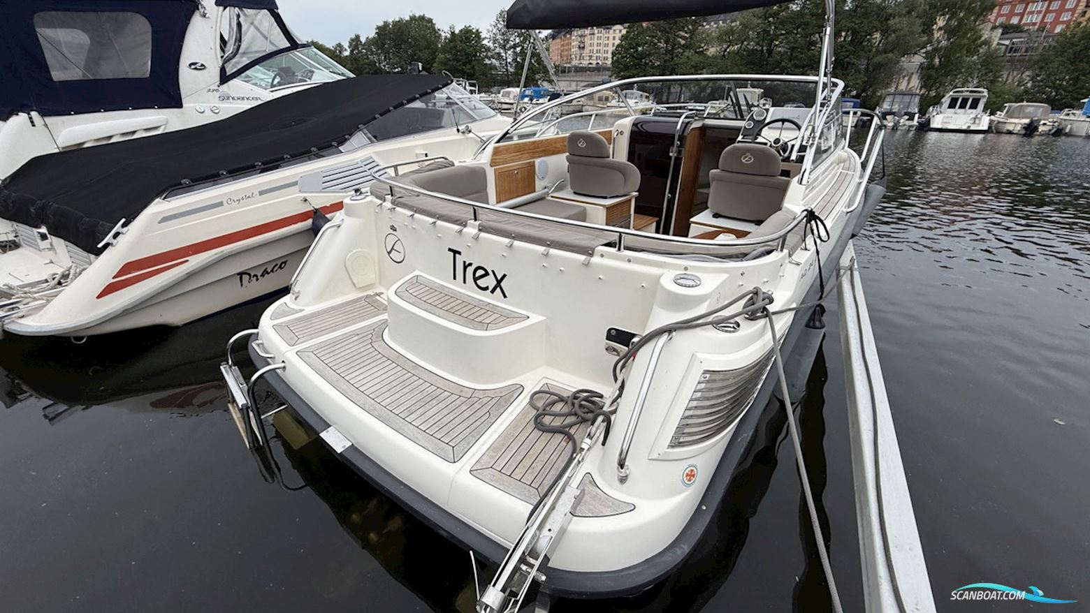 AQUADOR 24 DC