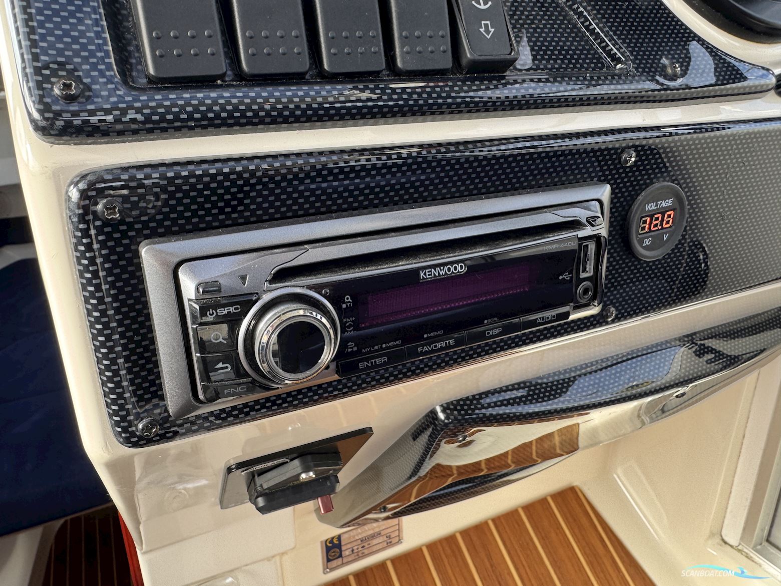 AQUADOR 25 CE
