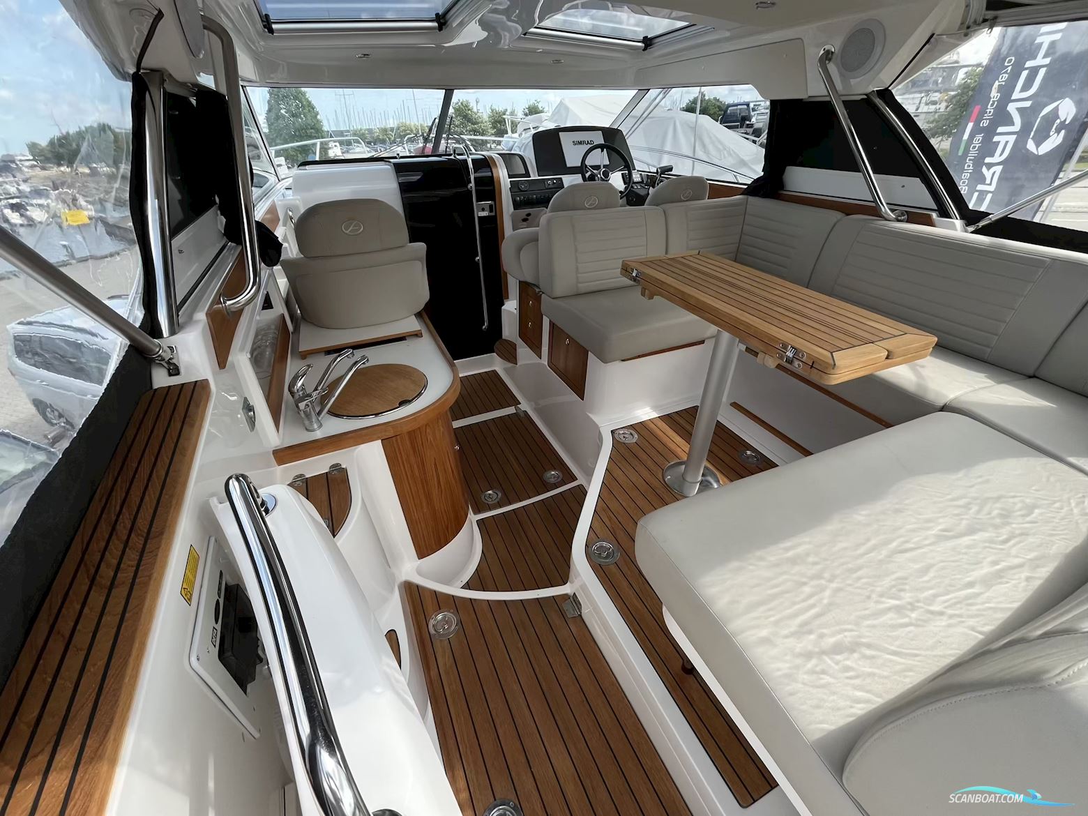 Aquador 27 HT (2020)