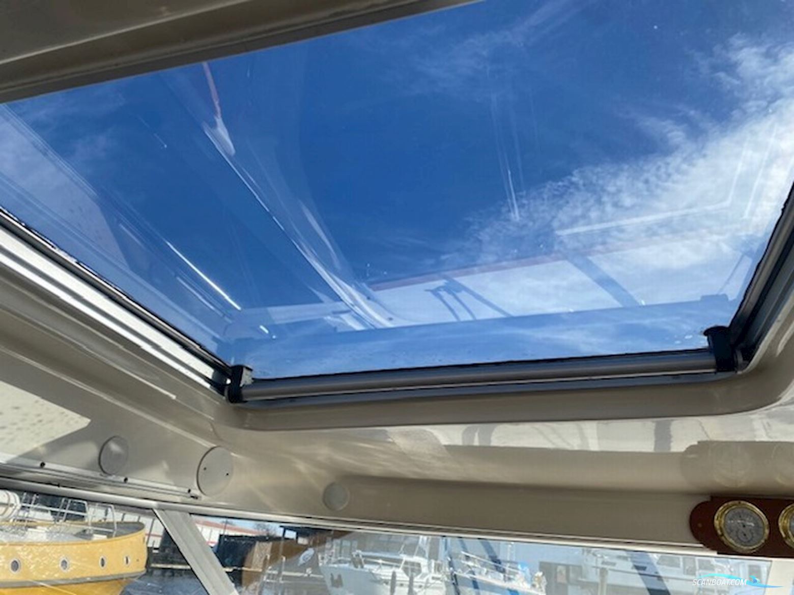 Aquador 28 Hard Top