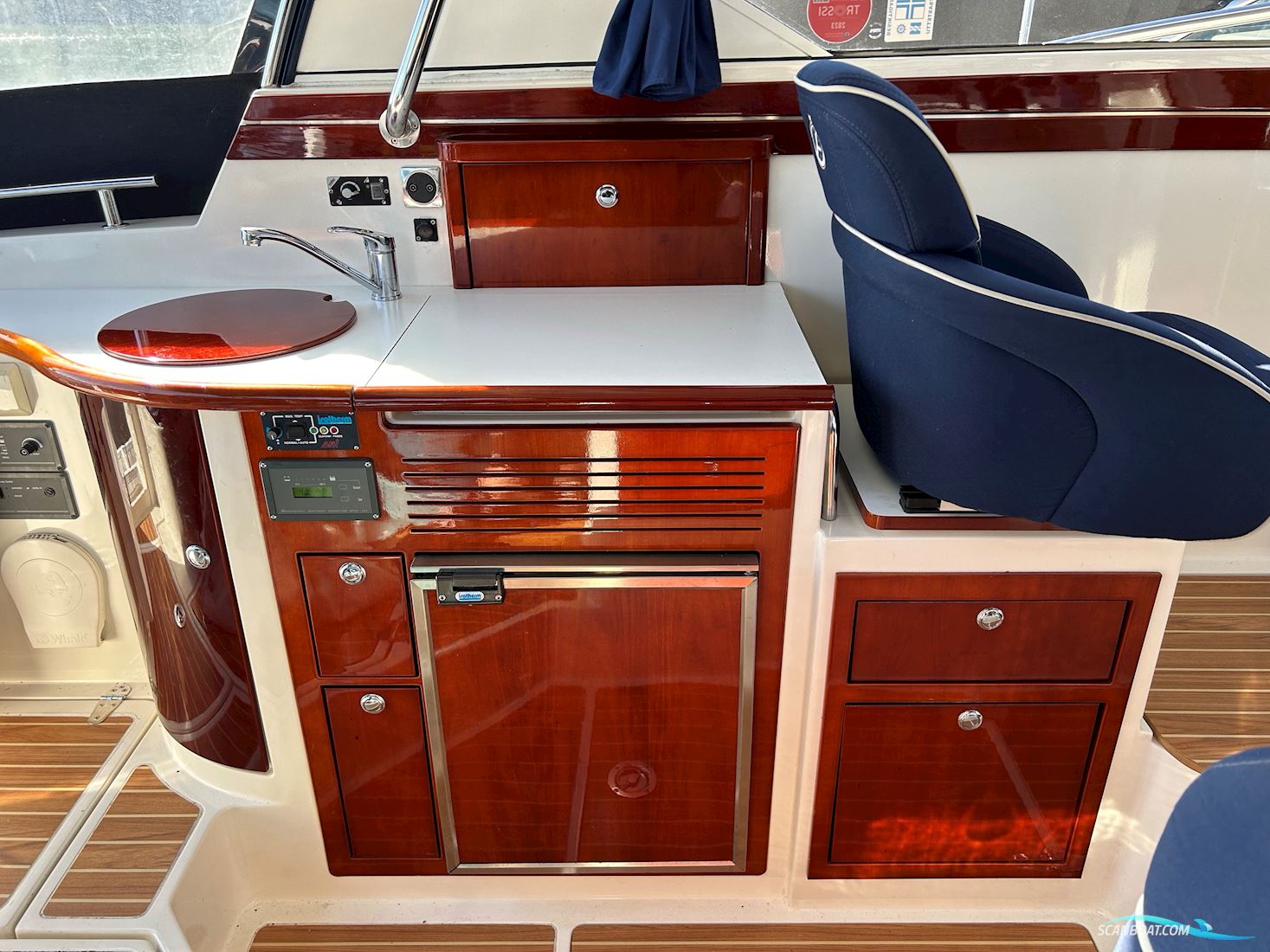 Aquador 28 HT