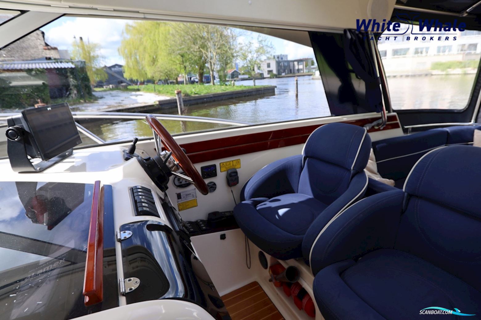 AQUADOR 28 HT