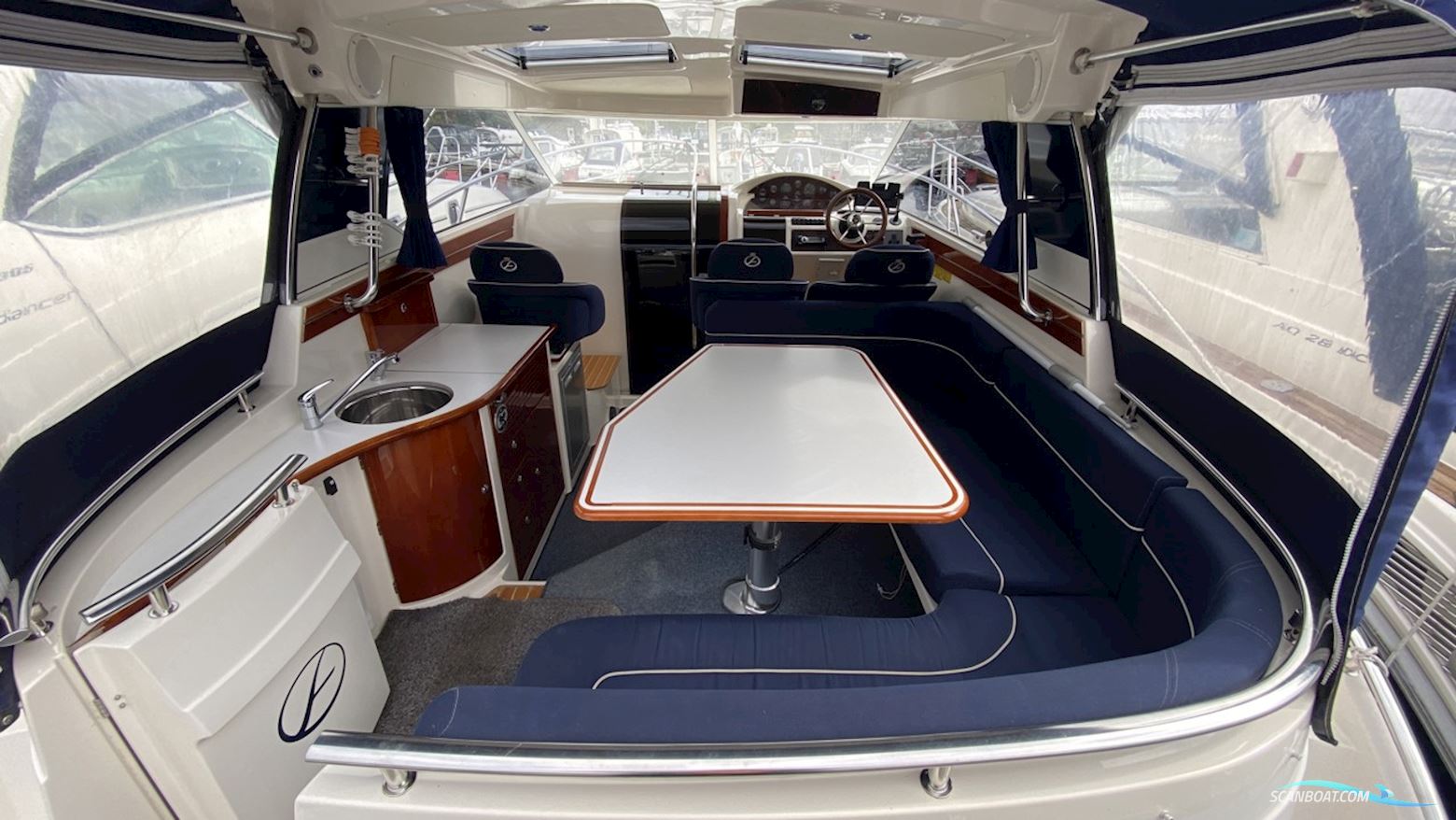 Aquador 28 HT