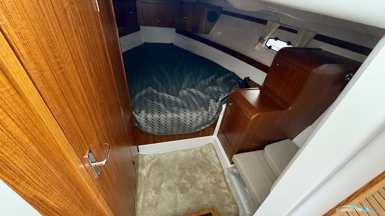 AQUADOR 28 HT