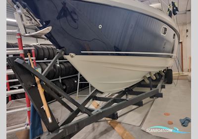 Aquador 33HT Motorboat 2010, with Cummins engine, Sweden