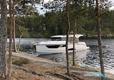 Aquador 35 AQ Motorboat 2018, with Mercruiser engine, Sweden