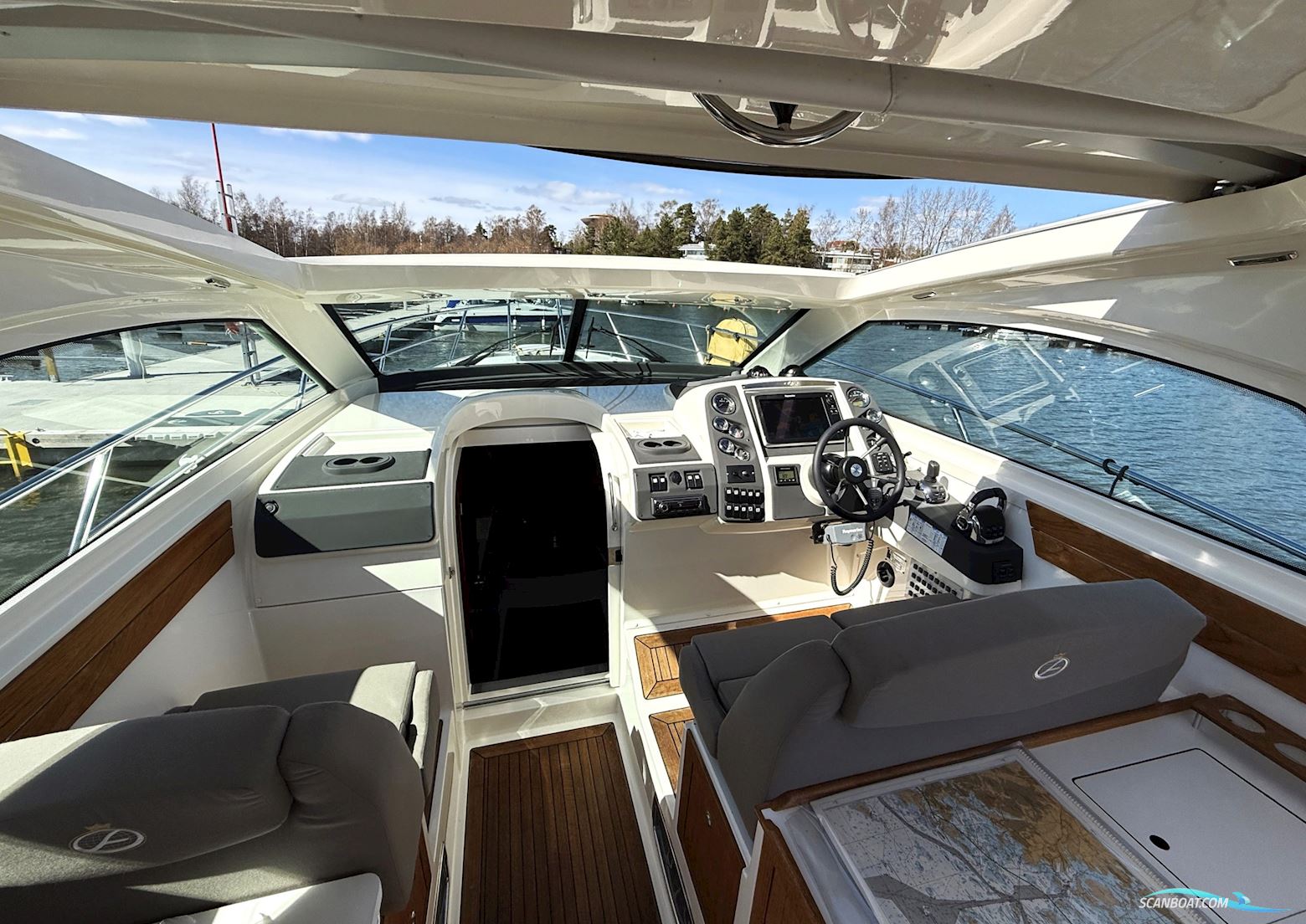 Aquador 35 ST