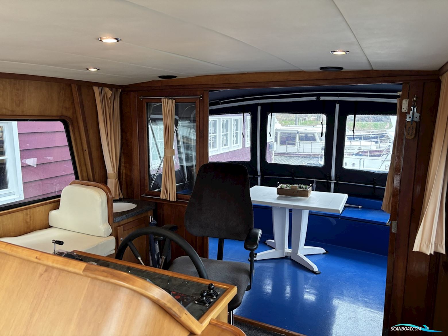 Aqualine 46 Pilothouse
