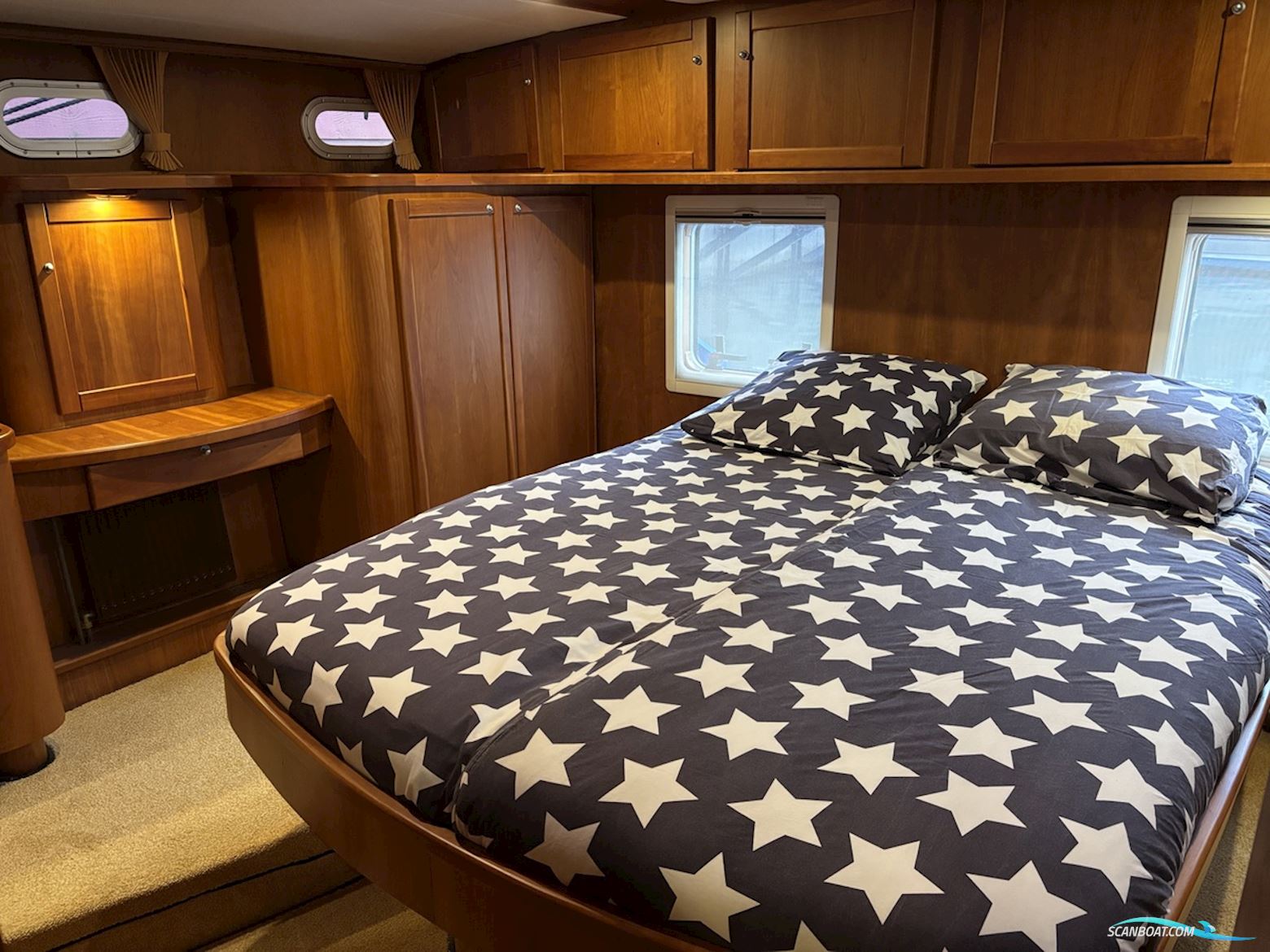 Aqualine 46 Pilothouse