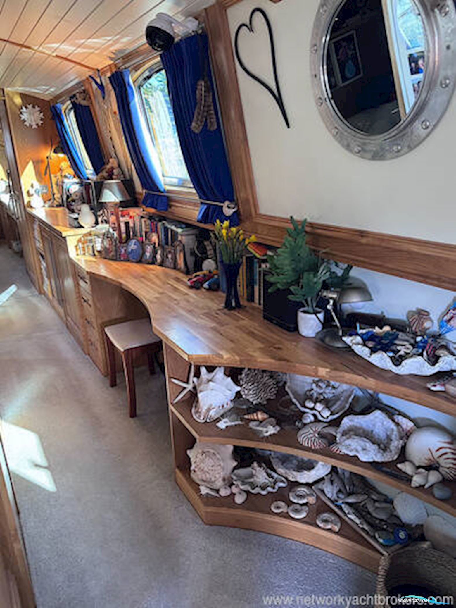 Aqualine Canterbury 70 Barge