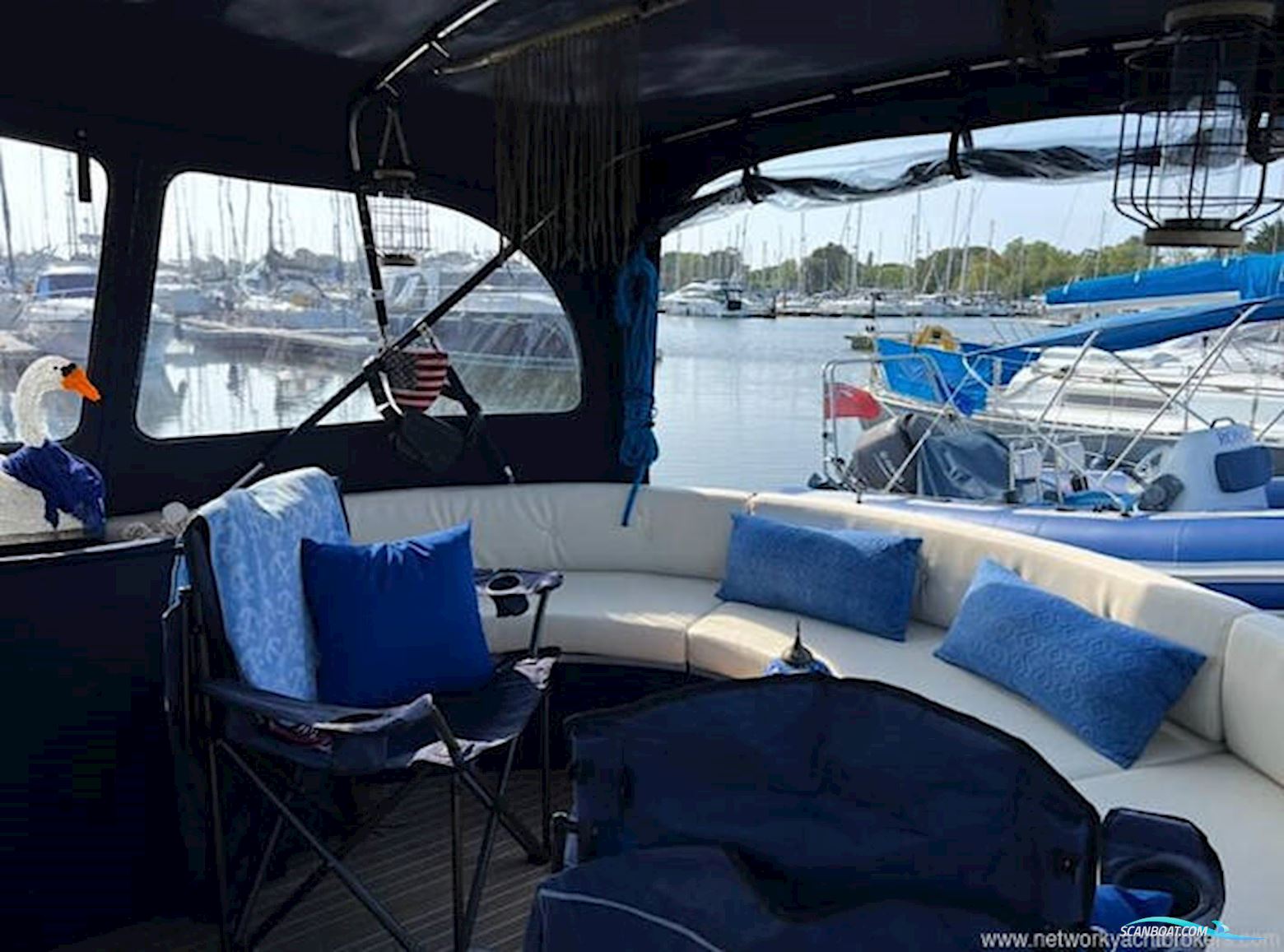 Aqualine Canterbury 70 Barge