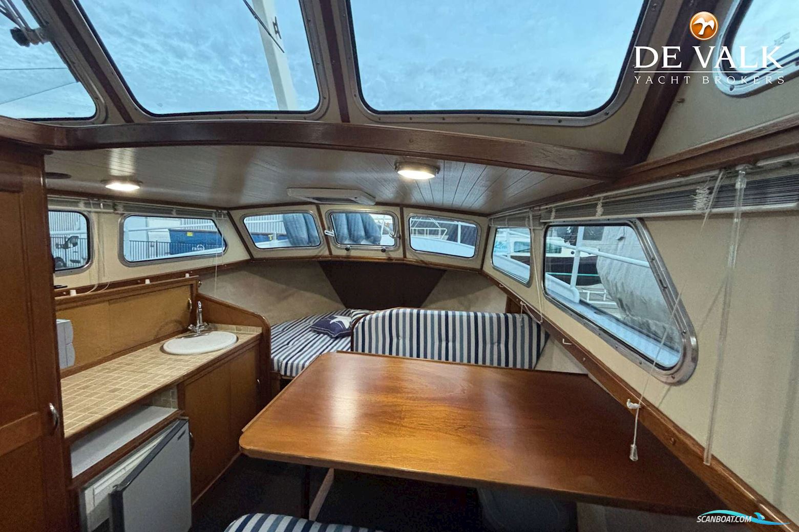 Aquanaut Beauty 1000 AK