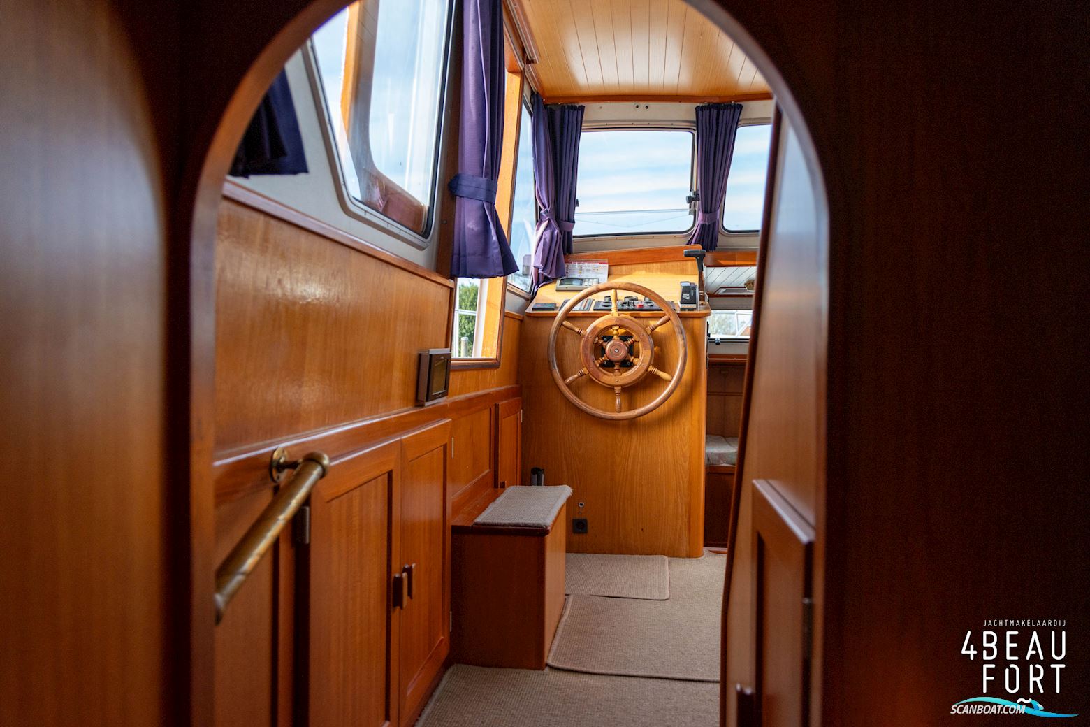 Aquanaut Beauty 1050 AK