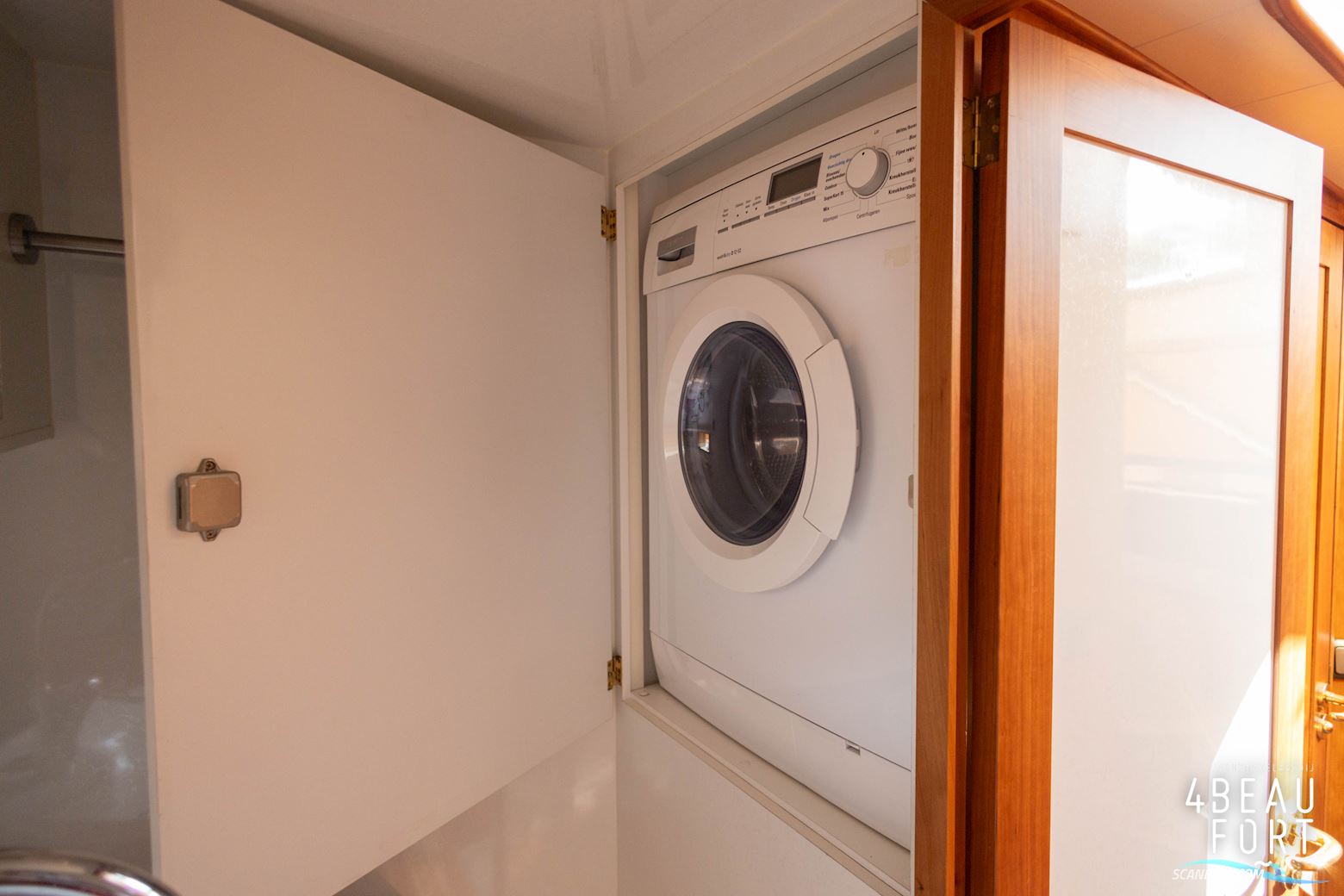 Aquanaut European Voyager 1300 II Admiraal Uitvoering