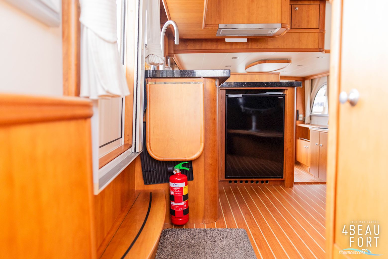 Aquanaut European Voyager 1300 II Admiraal Uitvoering