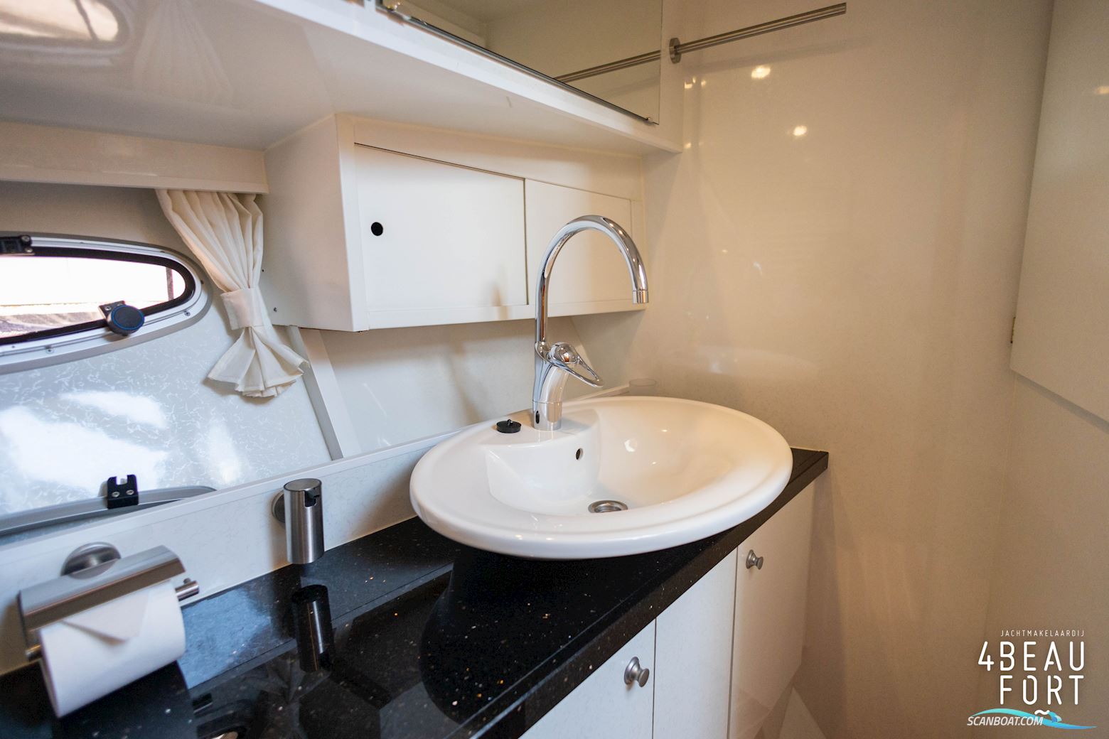 Aquanaut European Voyager 1300 II Admiraal uitvoering