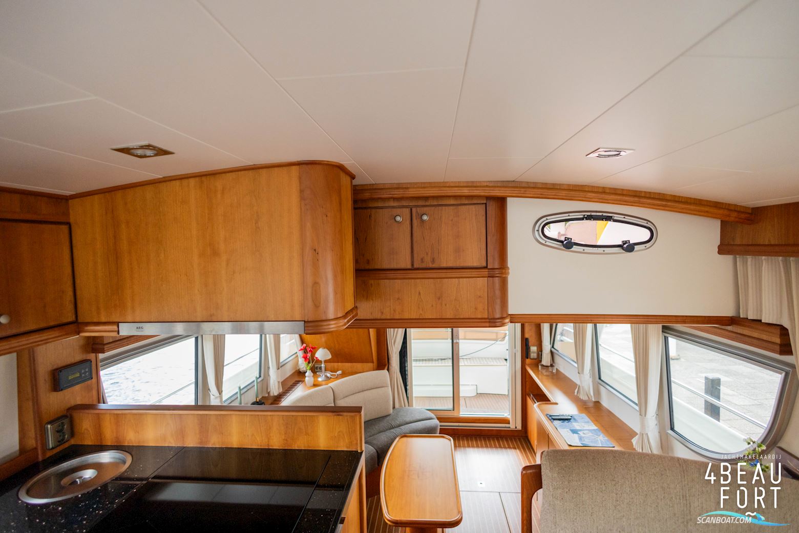 Aquanaut European Voyager 1300 II Admiraal uitvoering