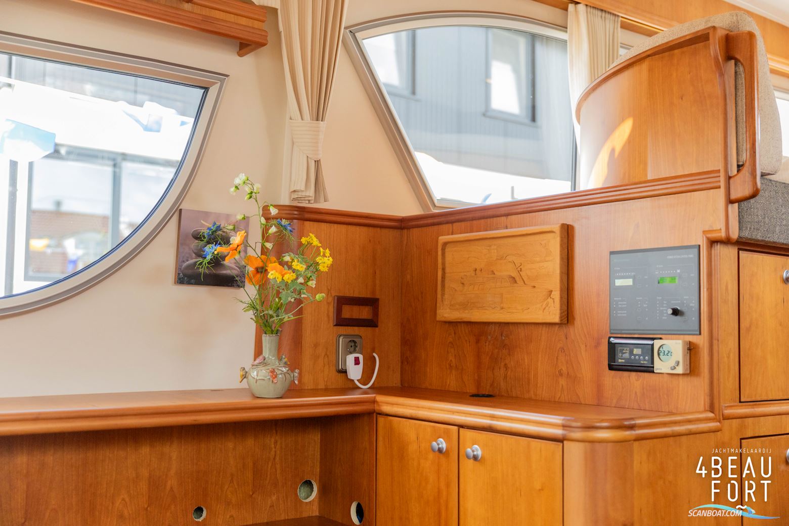 Aquanaut European Voyager 1300 II Admiraal uitvoering Stabilisatoren