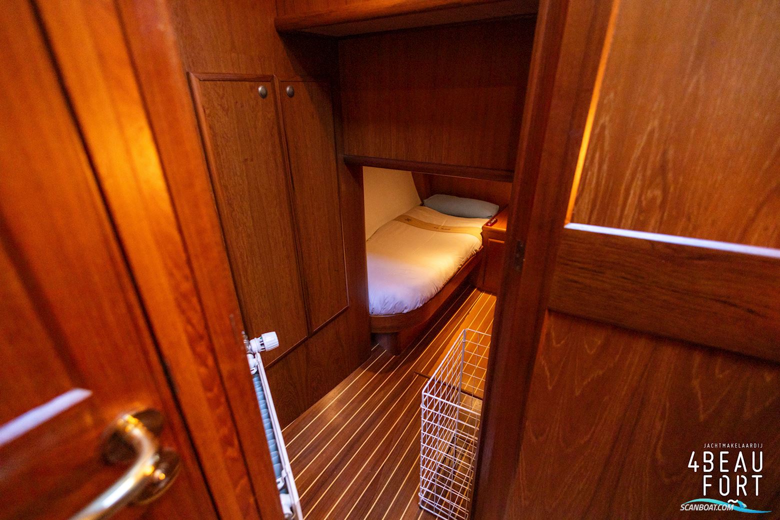 Aquanaut European Voyager 1300