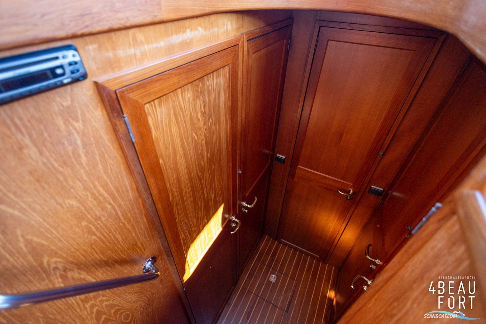 Aquanaut European Voyager 1300