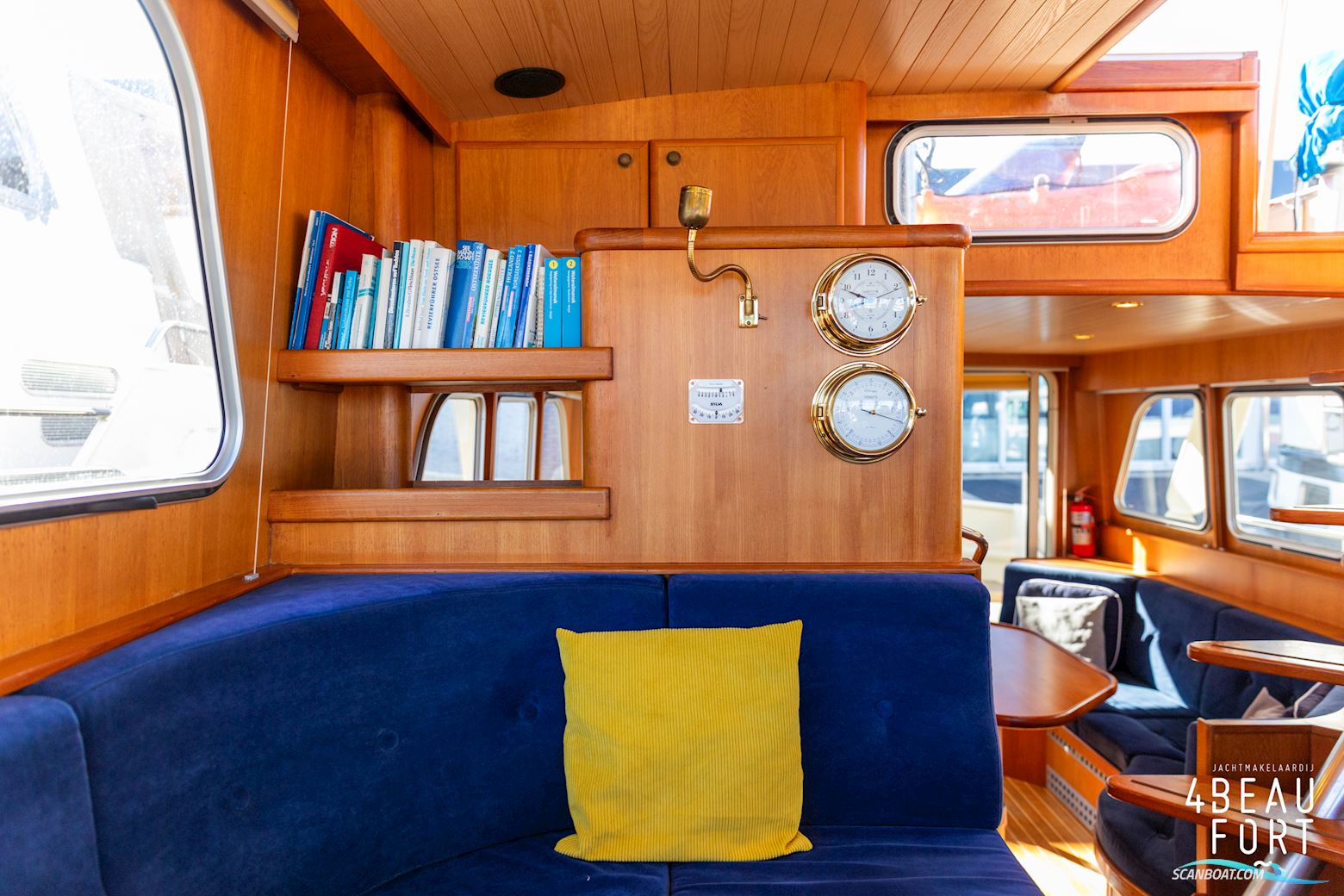 Aquanaut European Voyager 1300