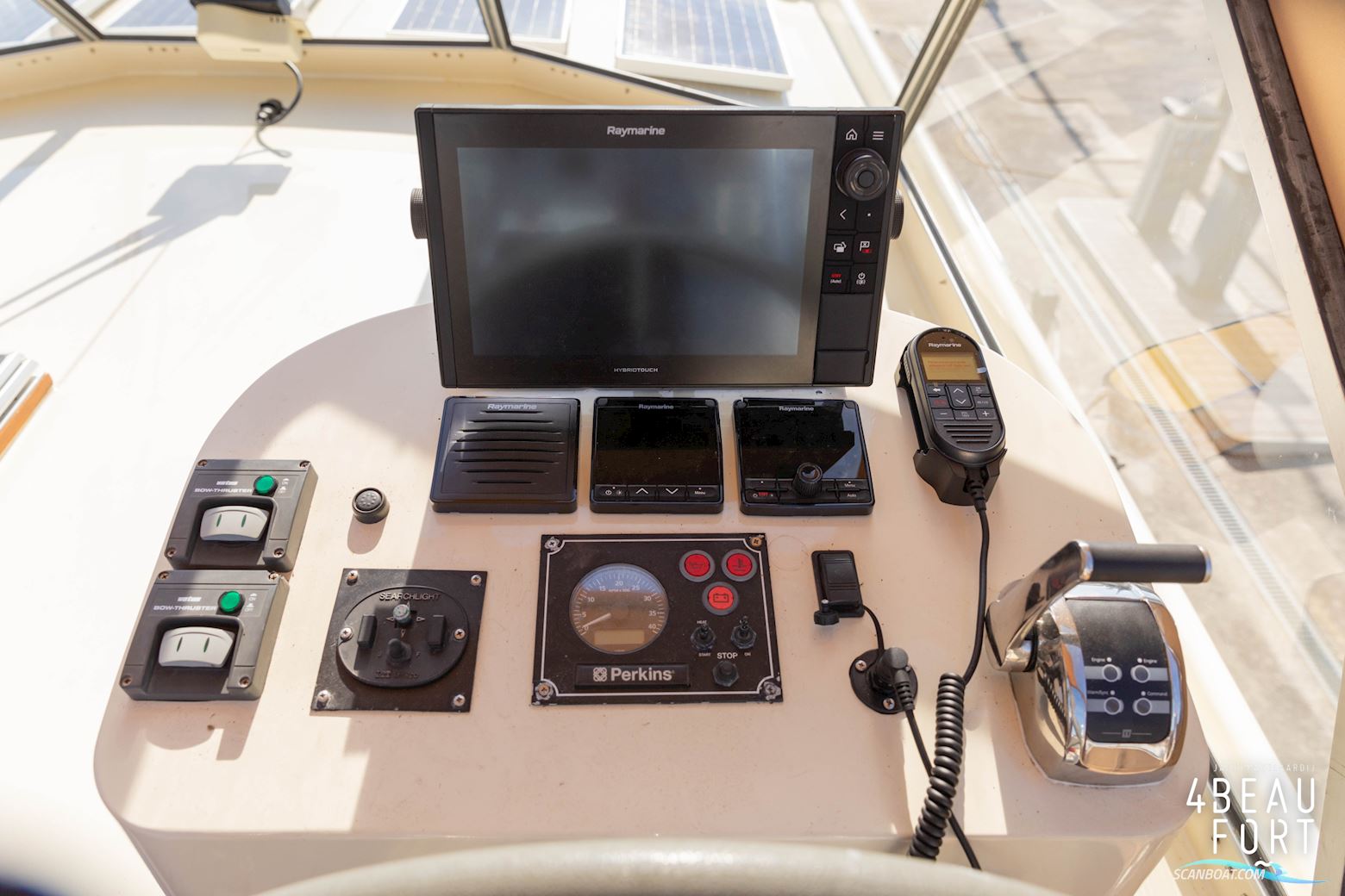 Aquanaut European Voyager 1300