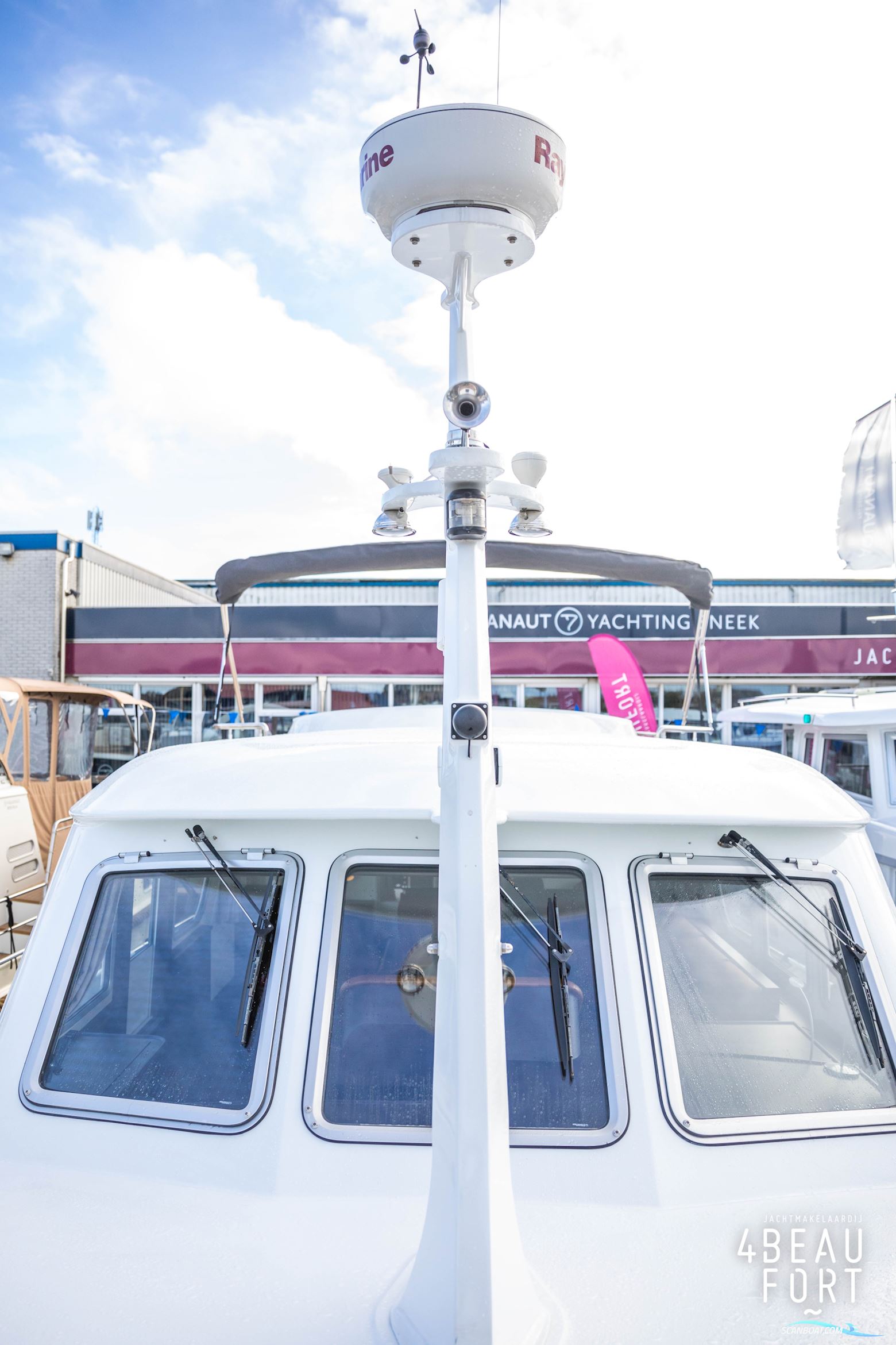 Aquanaut European Voyager 1500 II