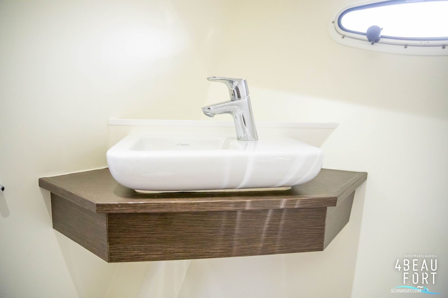 Aquanaut European Voyager 1500 II