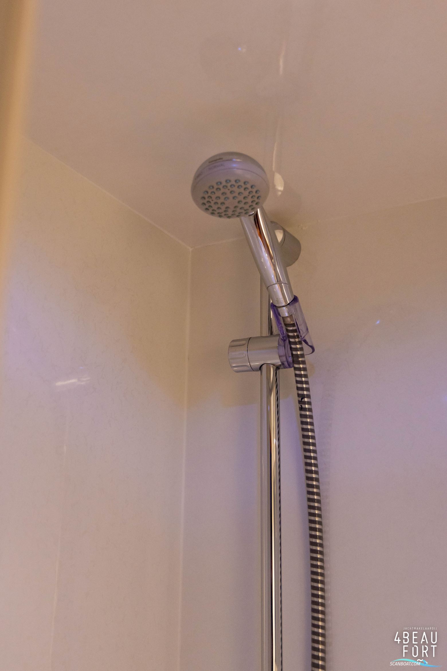 Aquanaut Privilege 1350 AK