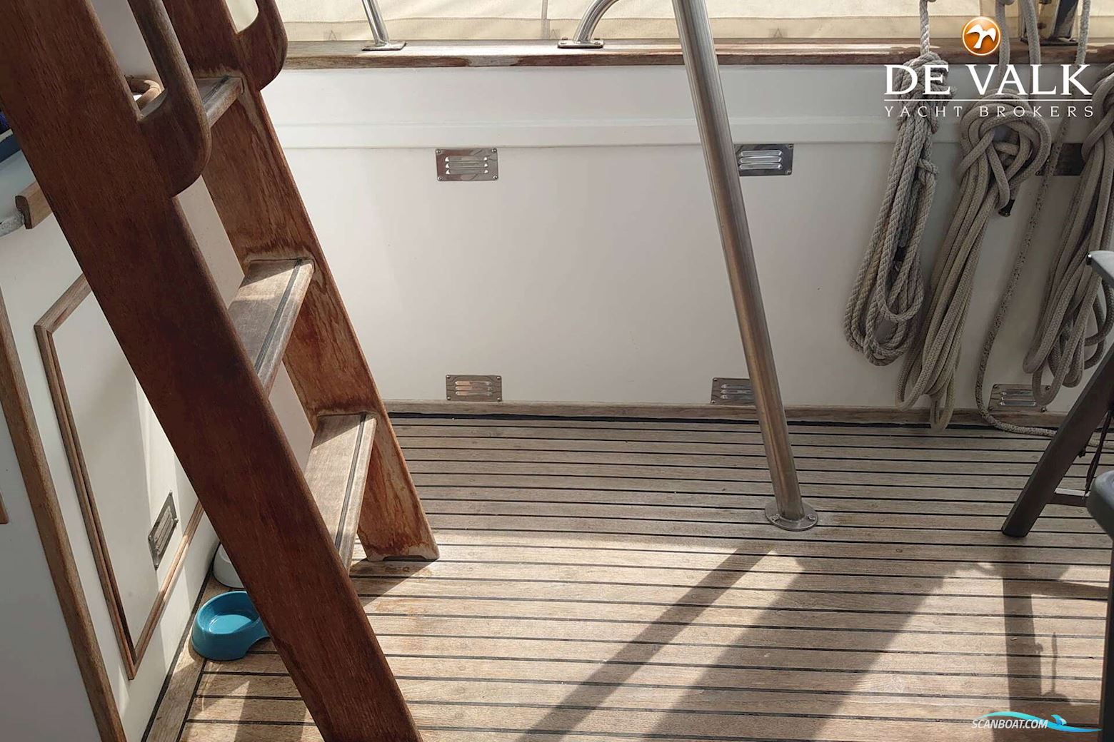 Aquastar 43 Fisherman