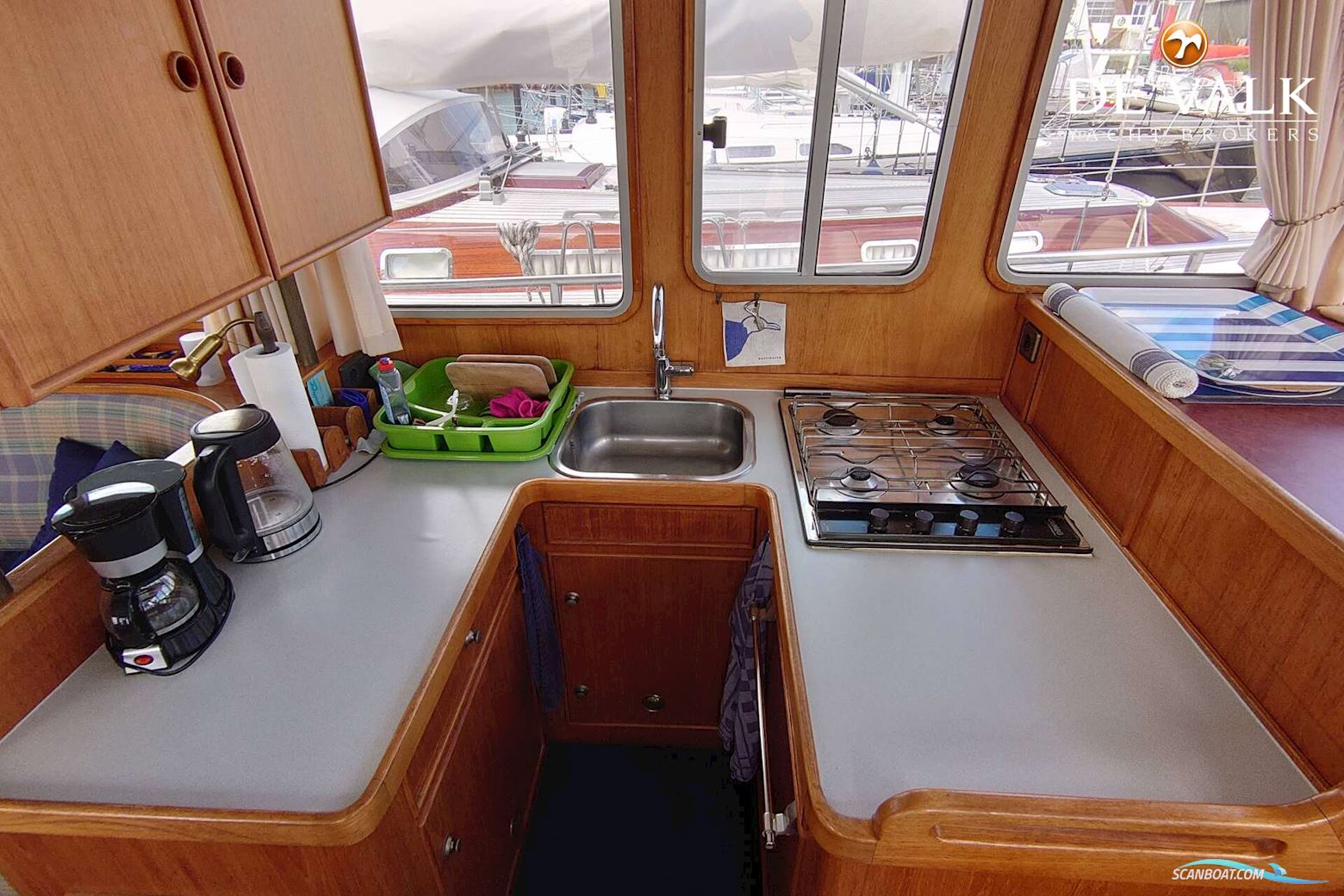 Aquastar 43 Fisherman