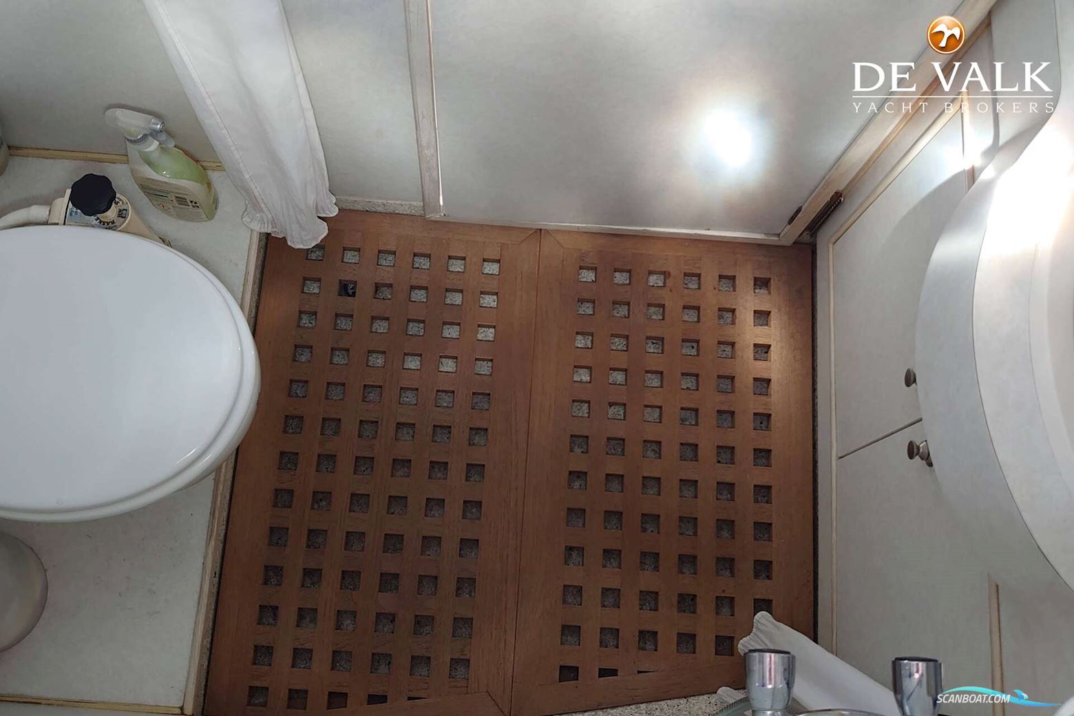 Aquastar 43 Fisherman