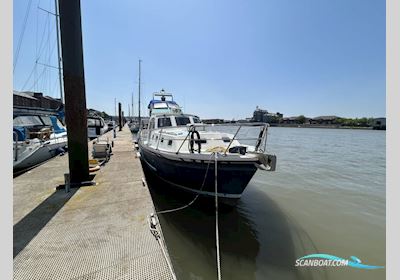Aquastar Ocean Star 118 Motorboat 1998, with Caterpillar engine, United Kingdom
