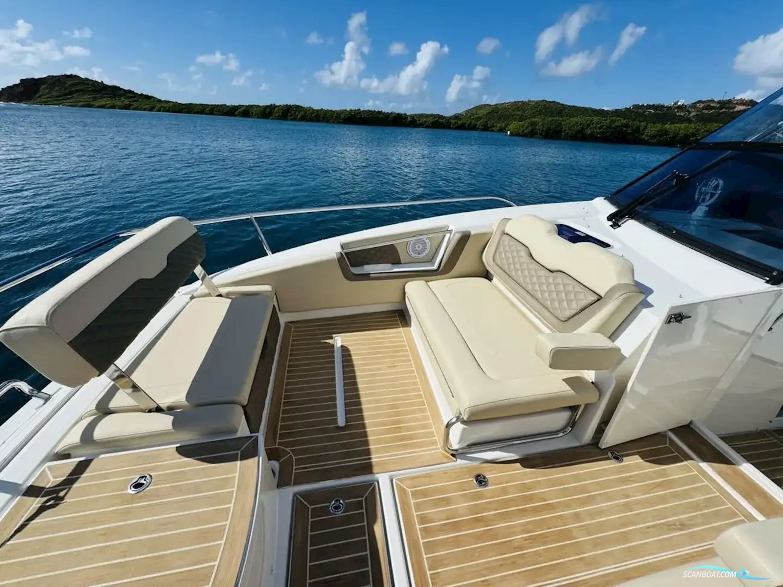 Aquila 36 SPORT