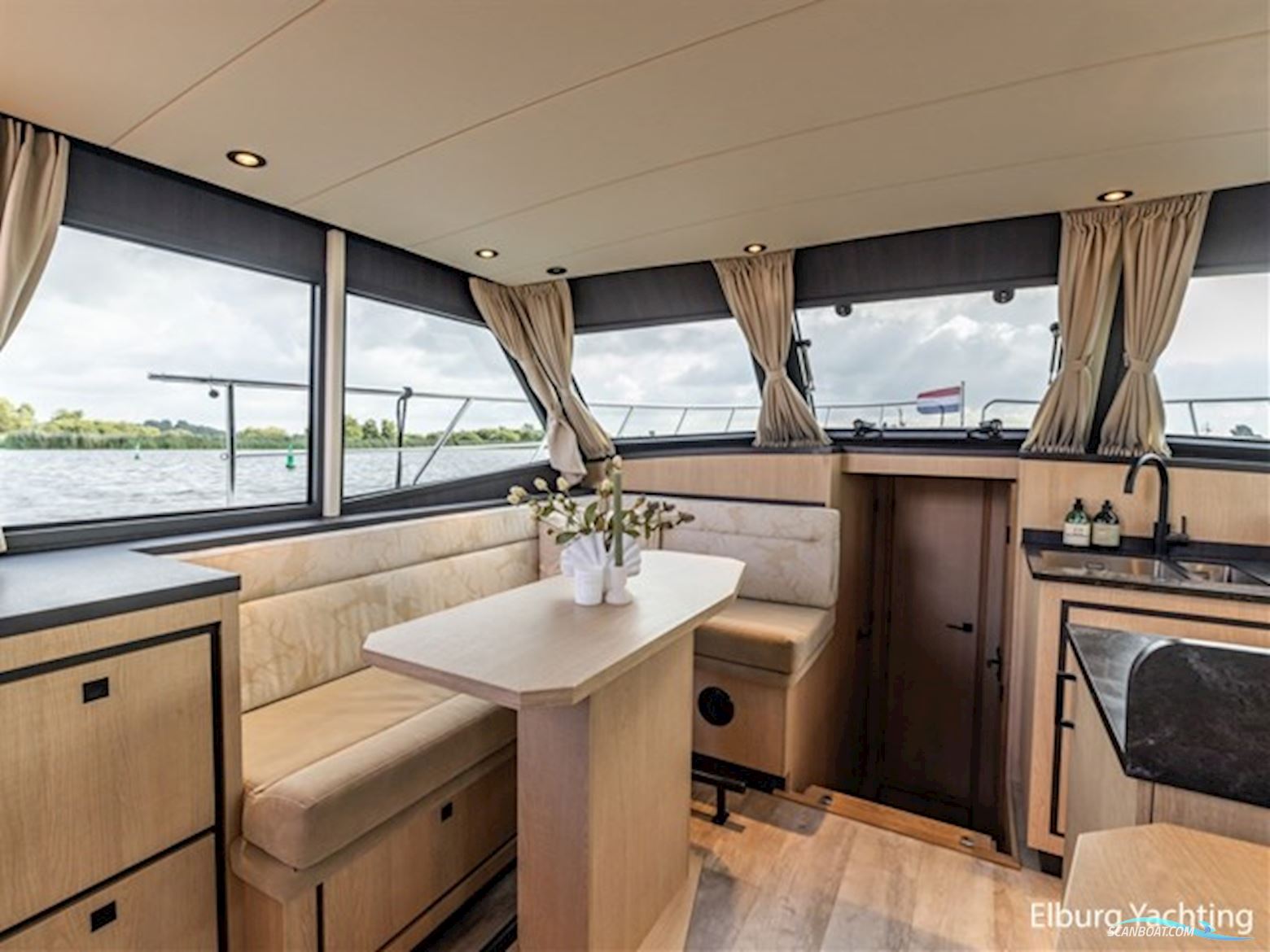 Argos 13.50 - Three Cabin - Sunroof